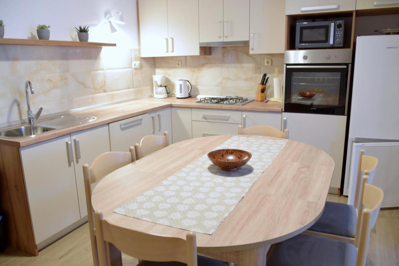 Zoro Apartments Palit Dış mekan fotoğraf